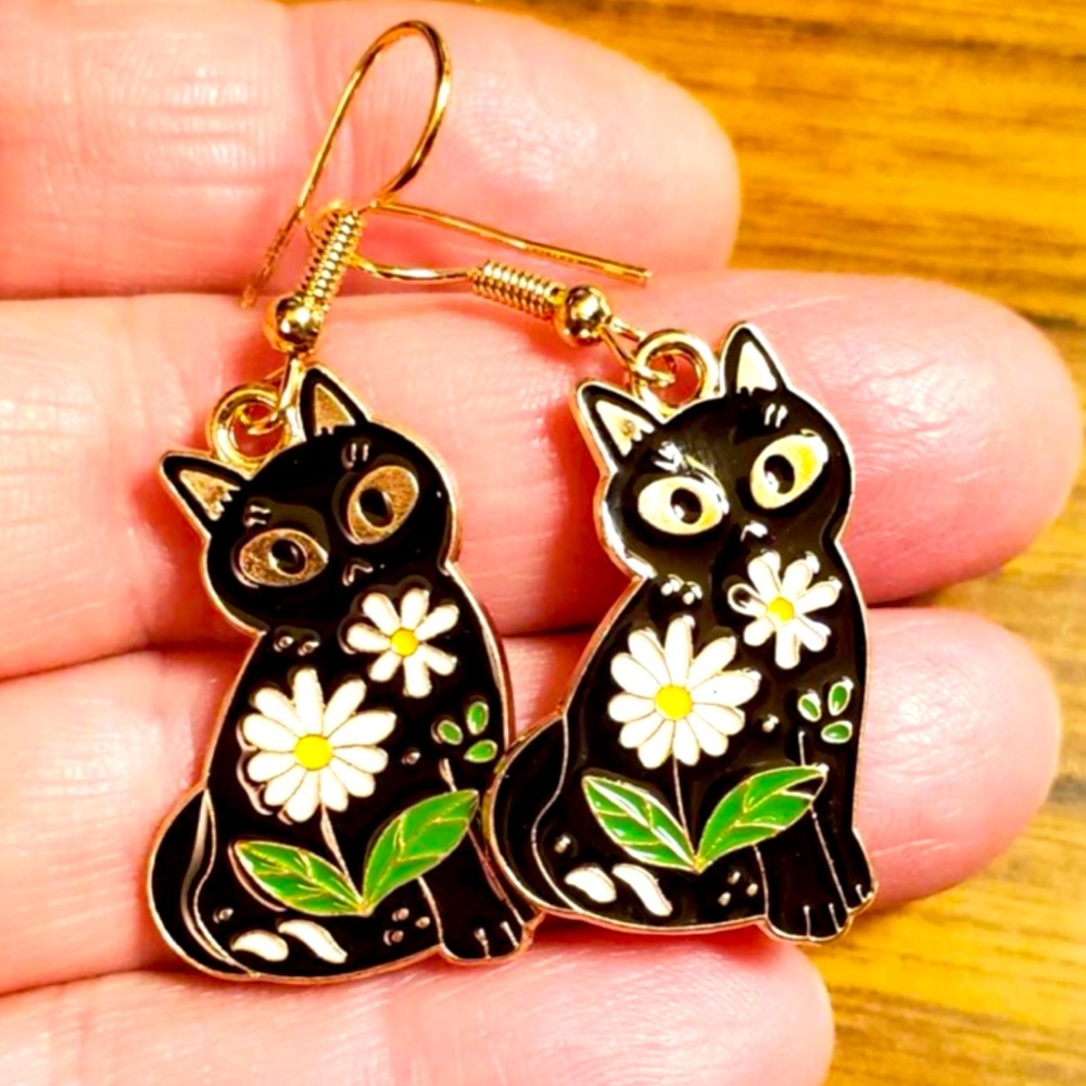 ❤️‼️Big Eye Daisy 🌼 Flowers Kitty Cat Dangle Earrings‼️❤️ Support Animal Rescue